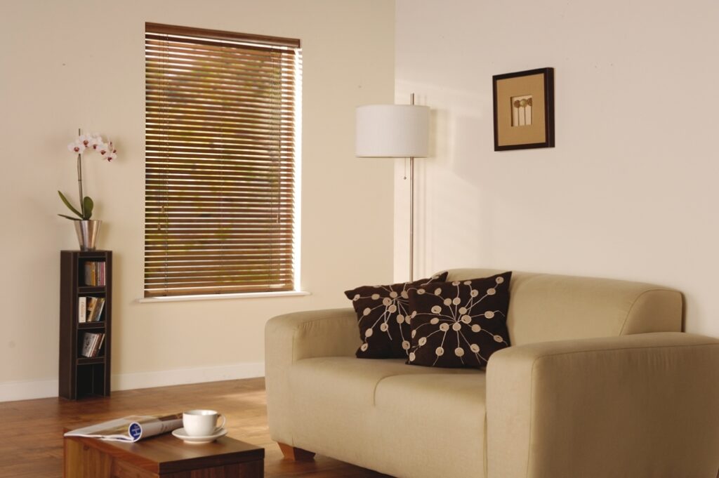 Winter Venetian Blind Ideas