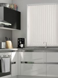 Bright White Blackout Vertical Blind – FR