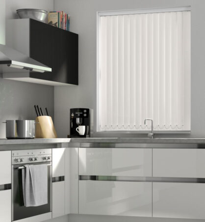 Bright White Blackout Vertical Blind – FR