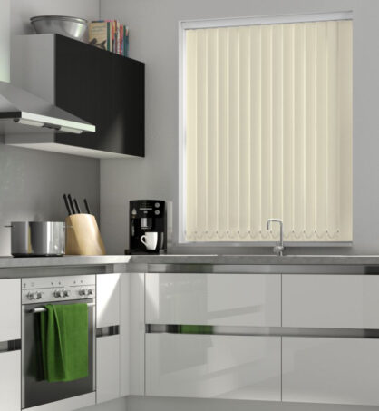 Vanilla Blackout Vertical Blind – FR