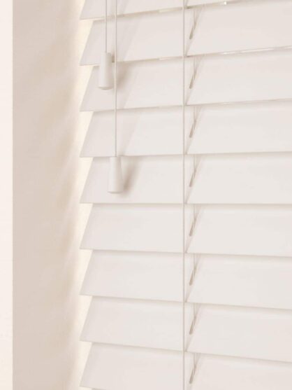 Glacier Wooden Venetian