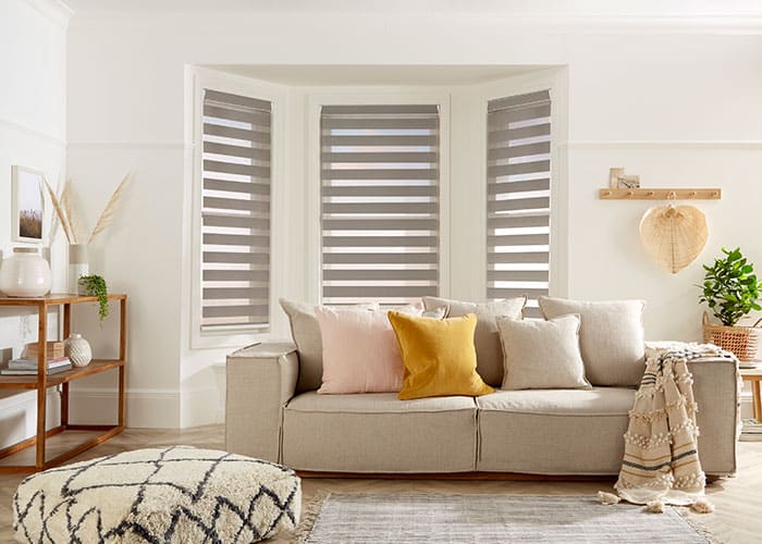 Bay Windows Blinds Direct, What Type Of Blinds Are Best For Living Room